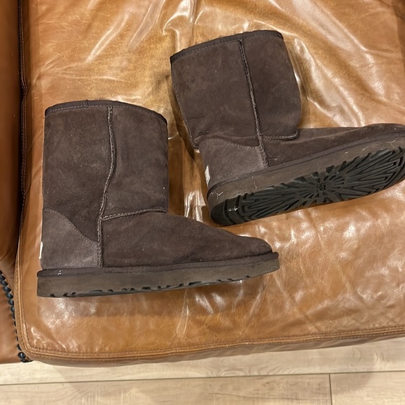 Ugg boots - Picture 2 of 3